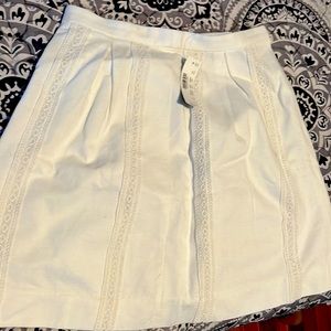 White j.crew skirt size 0 never worn bought but didn’t fit